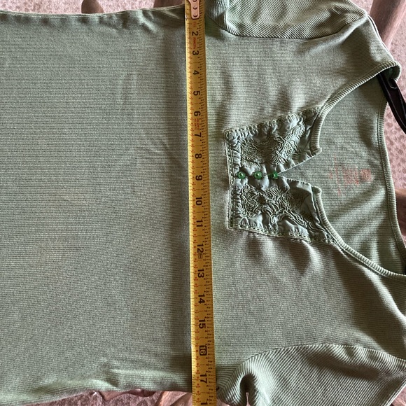 Was💲8! 🎉5/$20 Flower embroidered ribbed tunic - Picture 9 of 13